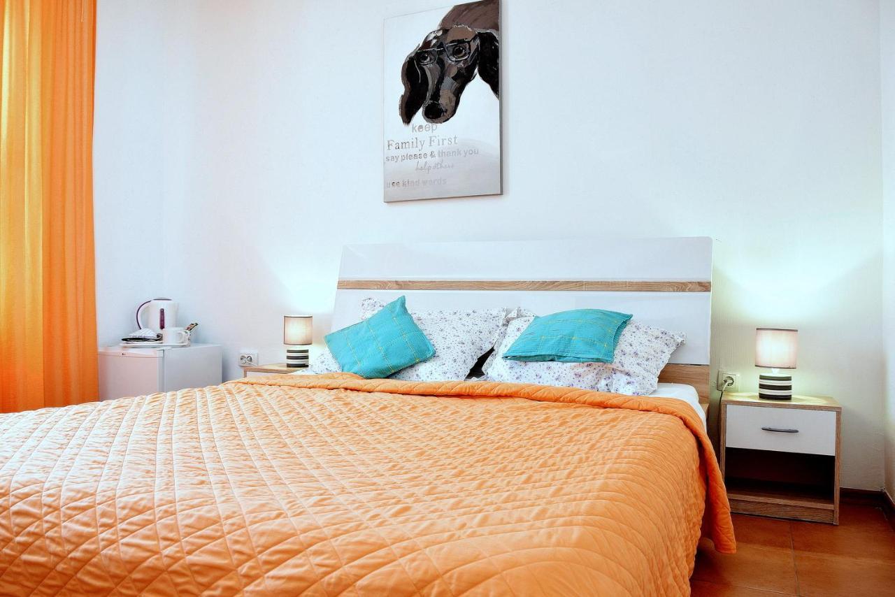 Palit Rooms Vilma Close To Rab City מראה חיצוני תמונה